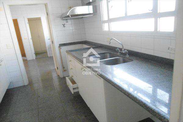 Apartamento à venda com 4 quartos, 225m² - Foto 8