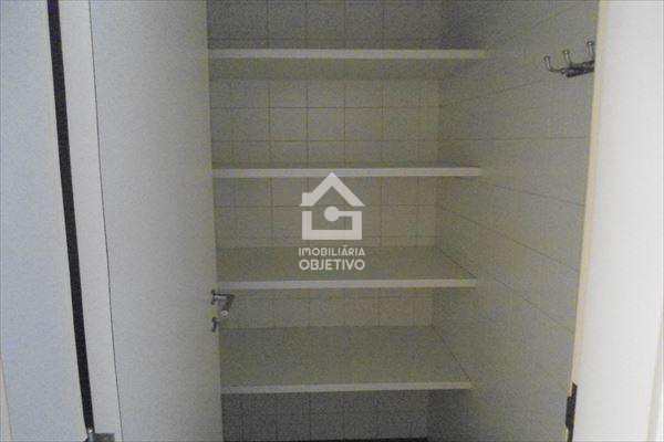 Apartamento à venda com 4 quartos, 225m² - Foto 10