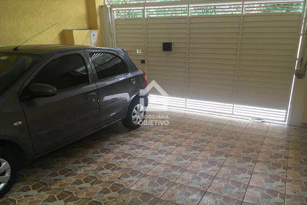 Sobrado à venda com 3 quartos, 139m² - Foto 1