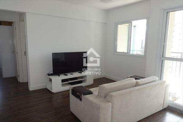 Apartamento à venda com 2 quartos, 68m² - Foto 2