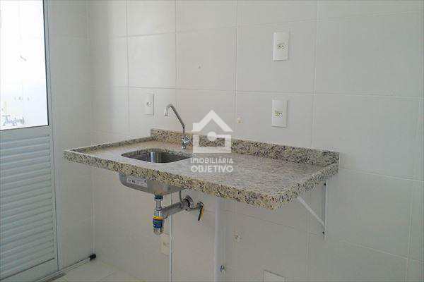 Apartamento à venda com 2 quartos, 64m² - Foto 2