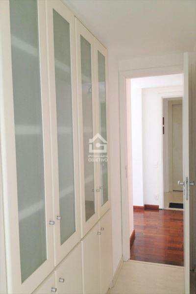 Apartamento para alugar com 4 quartos, 160m² - Foto 24