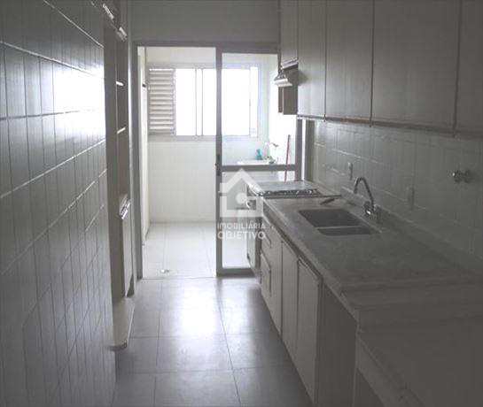 Apartamento à venda com 2 quartos, 70m² - Foto 5