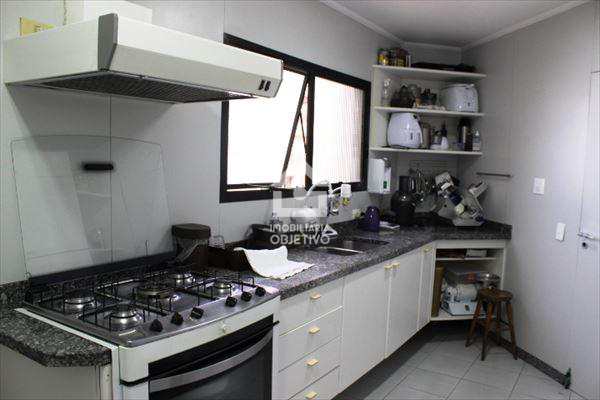 Apartamento à venda com 4 quartos, 228m² - Foto 28