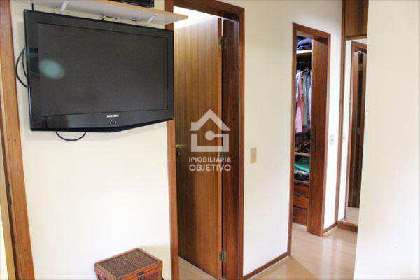 Apartamento à venda com 4 quartos, 228m² - Foto 21