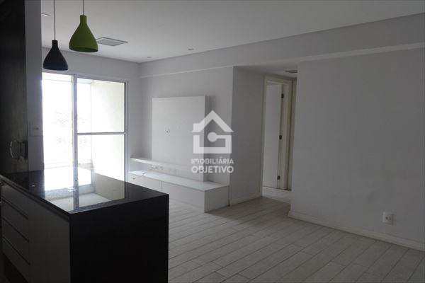 Apartamento à venda com 2 quartos, 63m² - Foto 2