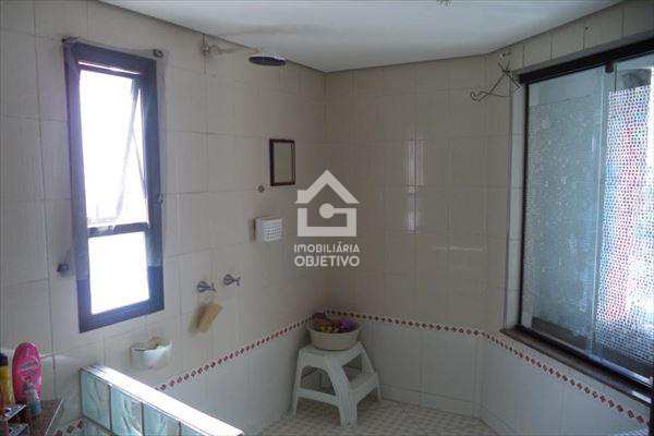 Apartamento para alugar com 3 quartos, 160m² - Foto 18