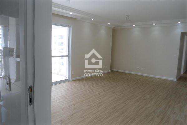 Apartamento à venda com 3 quartos, 106m² - Foto 3