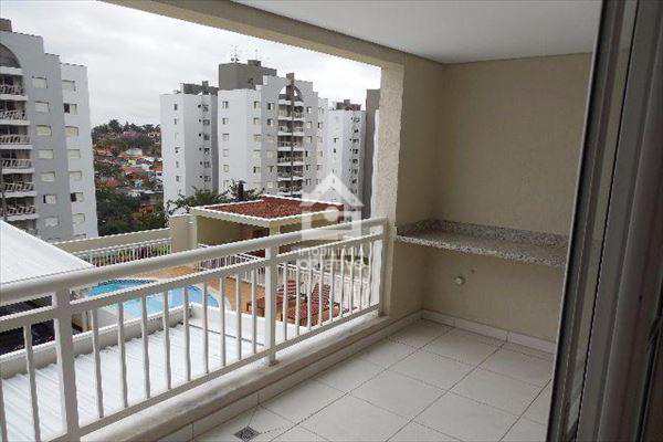 Apartamento à venda com 2 quartos, 72m² - Foto 3