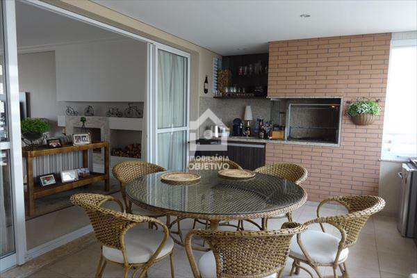 Apartamento à venda com 4 quartos, 236m² - Foto 1