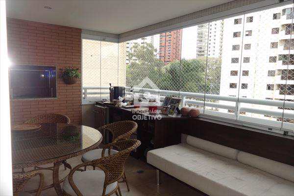 Apartamento à venda com 4 quartos, 236m² - Foto 2