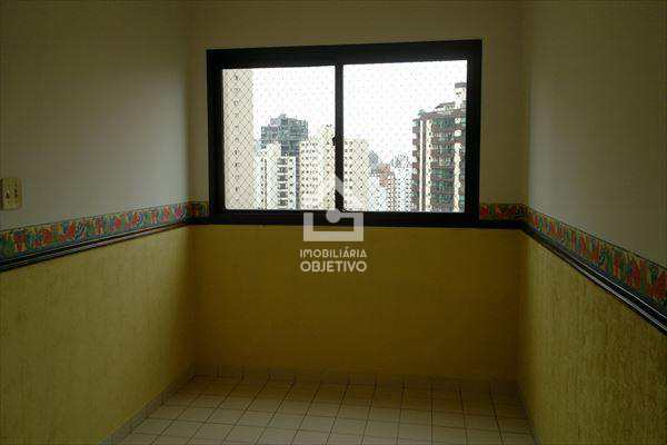 Apartamento à venda com 4 quartos, 193m² - Foto 7