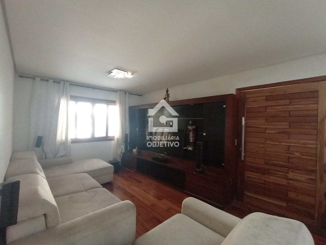 Sobrado à venda com 3 quartos, 250m² - Foto 1