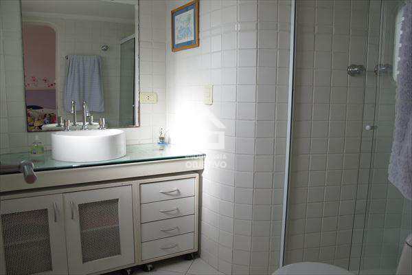 Apartamento à venda com 3 quartos, 178m² - Foto 10