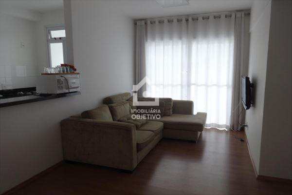 Apartamento à venda com 2 quartos, 63m² - Foto 1