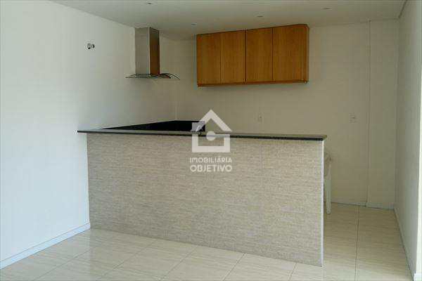 Apartamento à venda com 2 quartos, 64m² - Foto 1