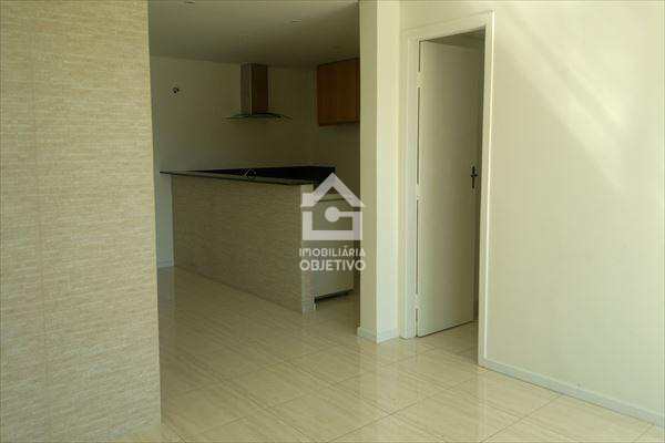 Apartamento à venda com 2 quartos, 64m² - Foto 17