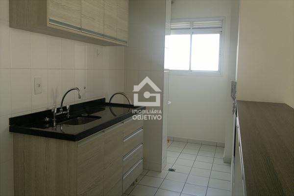 Apartamento à venda com 2 quartos, 69m² - Foto 4