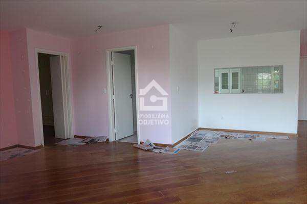 Apartamento à venda com 2 quartos, 63m² - Foto 2