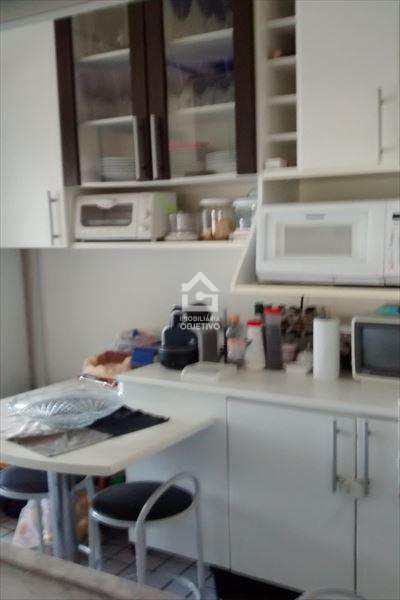 Apartamento à venda com 2 quartos, 78m² - Foto 3