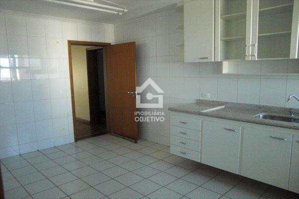 Apartamento à venda com 3 quartos, 180m² - Foto 7