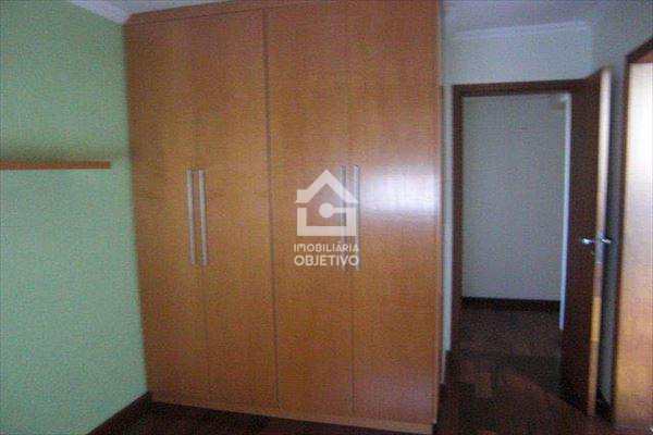 Apartamento à venda com 3 quartos, 180m² - Foto 11