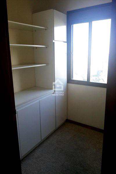 Apartamento à venda com 4 quartos, 236m² - Foto 16