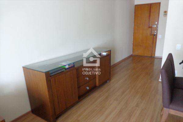 Apartamento à venda com 3 quartos, 74m² - Foto 4