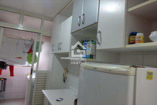 Apartamento à venda com 3 quartos, 75m² - Foto 12