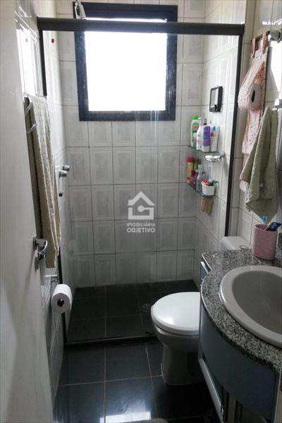 Apartamento à venda com 3 quartos, 84m² - Foto 2