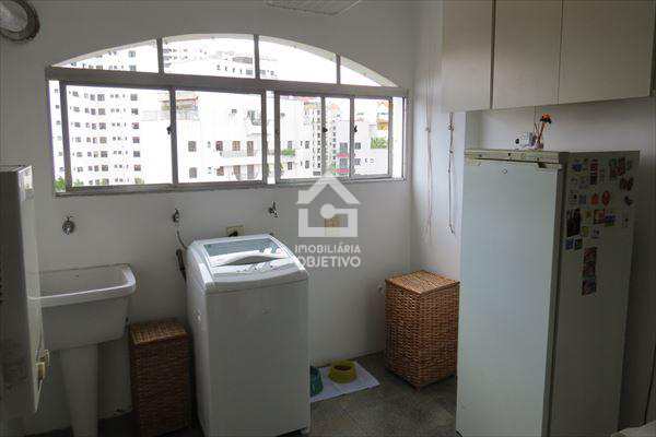 Apartamento à venda com 4 quartos, 211m² - Foto 4