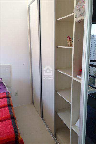 Apartamento à venda com 3 quartos, 69m² - Foto 4