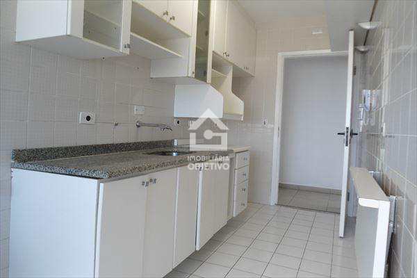 Apartamento à venda com 2 quartos, 70m² - Foto 8