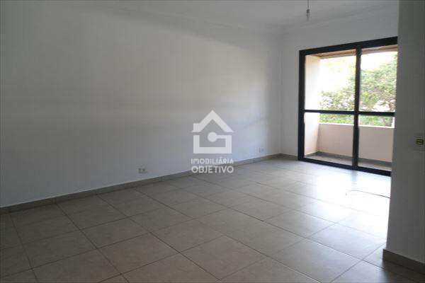 Apartamento à venda com 2 quartos, 70m² - Foto 2