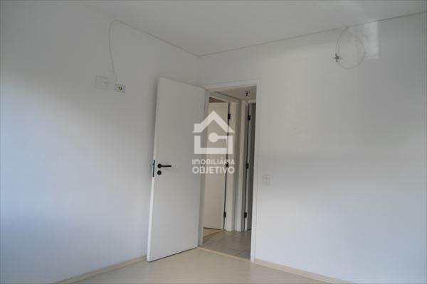 Apartamento à venda com 2 quartos, 70m² - Foto 13