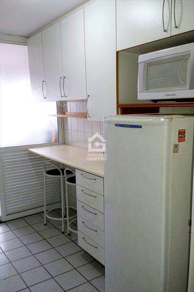 Apartamento à venda com 2 quartos, 67m² - Foto 2