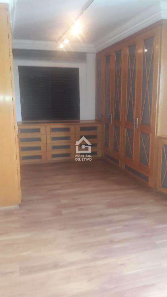 Apartamento à venda com 3 quartos, 240m² - Foto 6