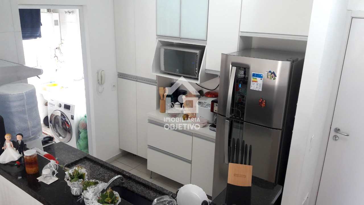 Apartamento à venda com 3 quartos, 73m² - Foto 3