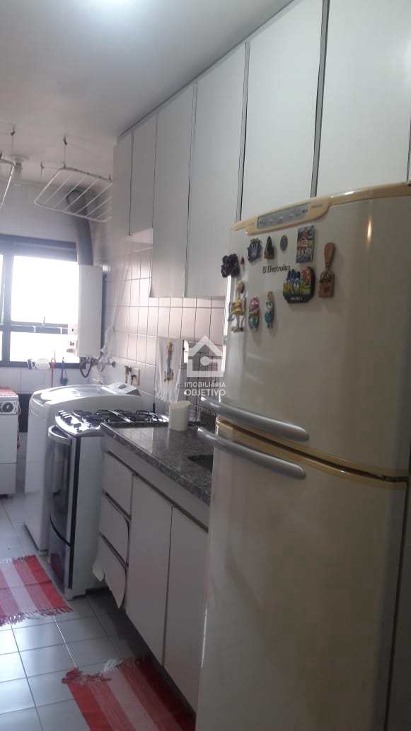 Apartamento à venda com 3 quartos, 75m² - Foto 8