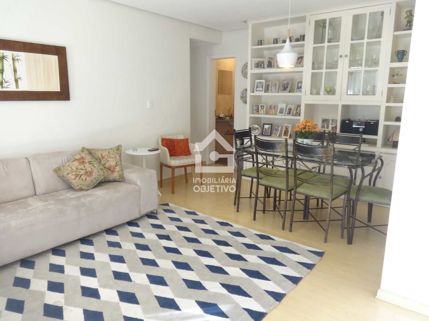 Apartamento à venda com 3 quartos, 120m² - Foto 1