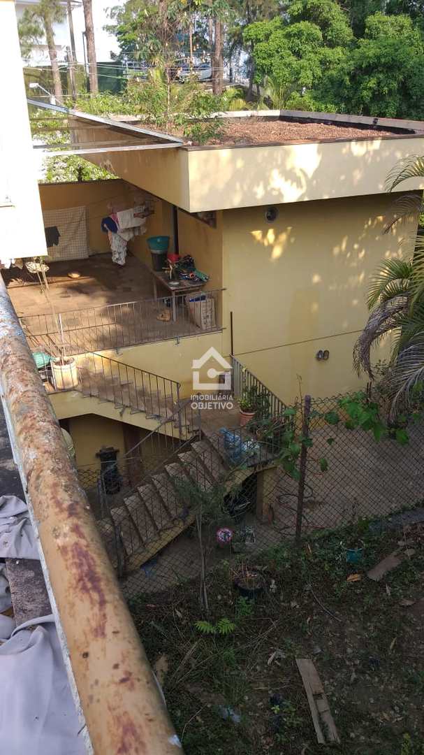 Casa à venda e aluguel com 6 quartos, 2000m² - Foto 11