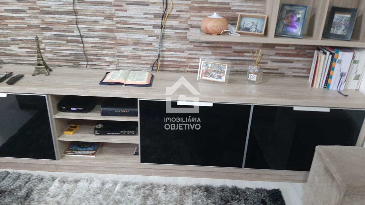 Apartamento à venda com 3 quartos, 74m² - Foto 2