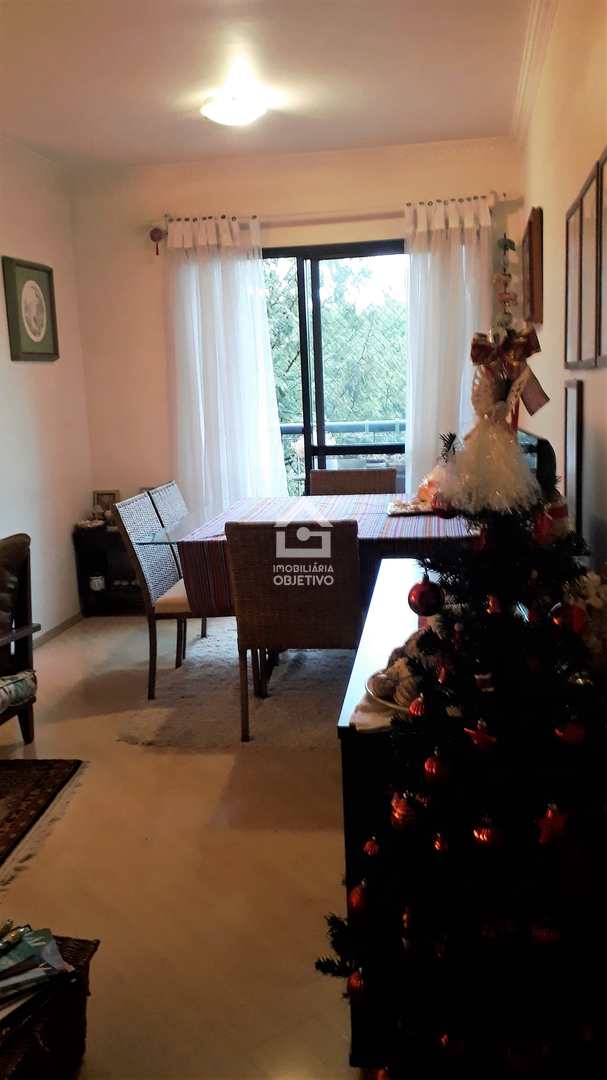 Apartamento à venda com 3 quartos, 75m² - Foto 4