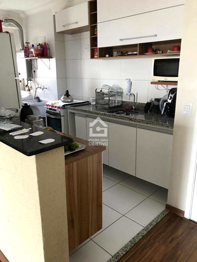 Apartamento à venda com 3 quartos, 70m² - Foto 4