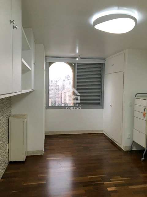 Apartamento para alugar com 2 quartos, 115m² - Foto 7