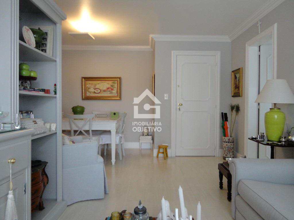 Apartamento à venda com 2 quartos, 85m² - Foto 2