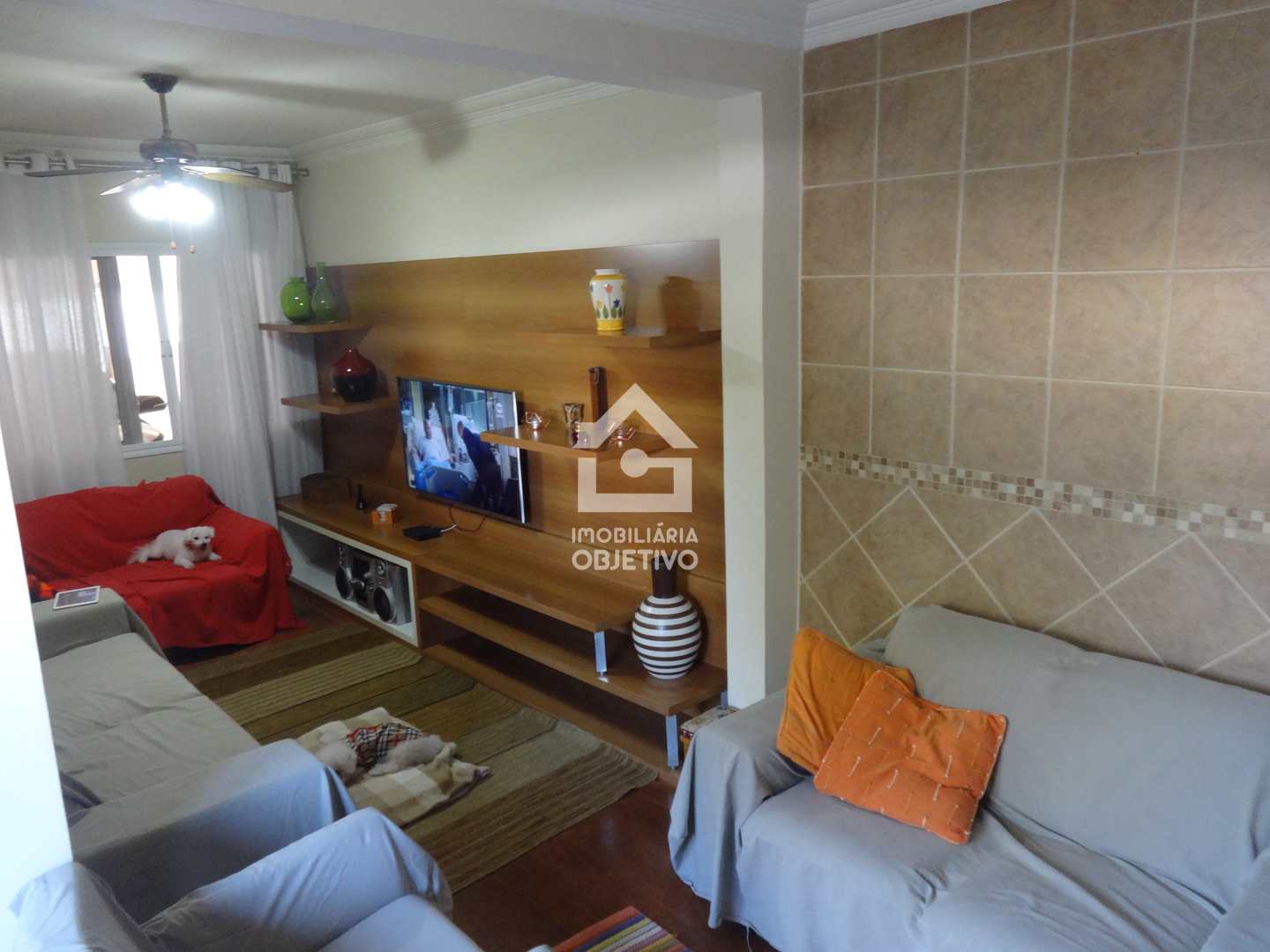 Casa à venda com 3 quartos, 220m² - Foto 2