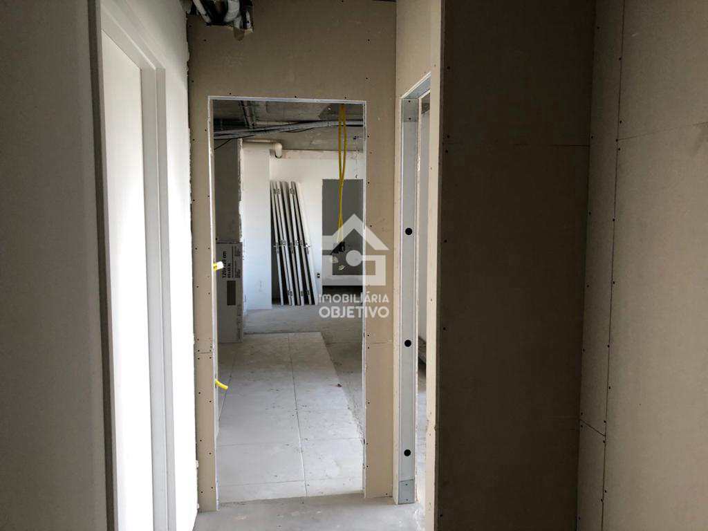 Apartamento à venda com 3 quartos, 238m² - Foto 10