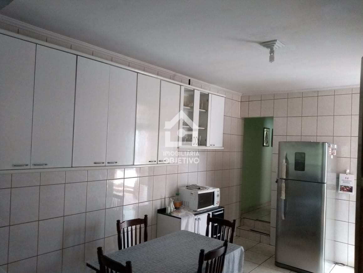 Casa à venda com 3 quartos, 190m² - Foto 8