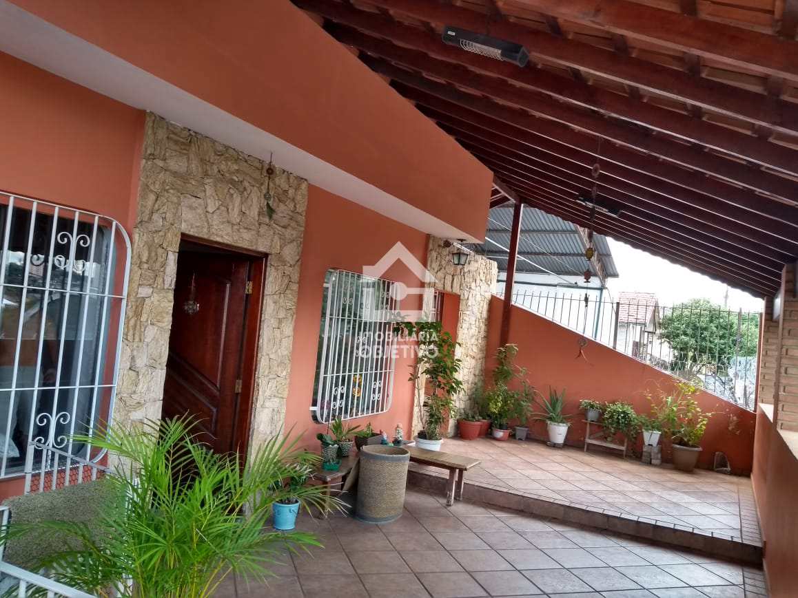 Casa à venda com 3 quartos, 190m² - Foto 3